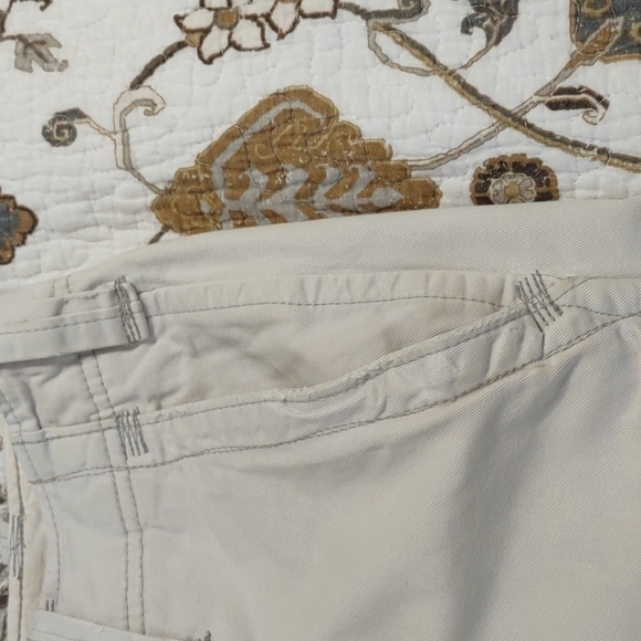 Hollister Chino style shorts - Picture 6 of 8